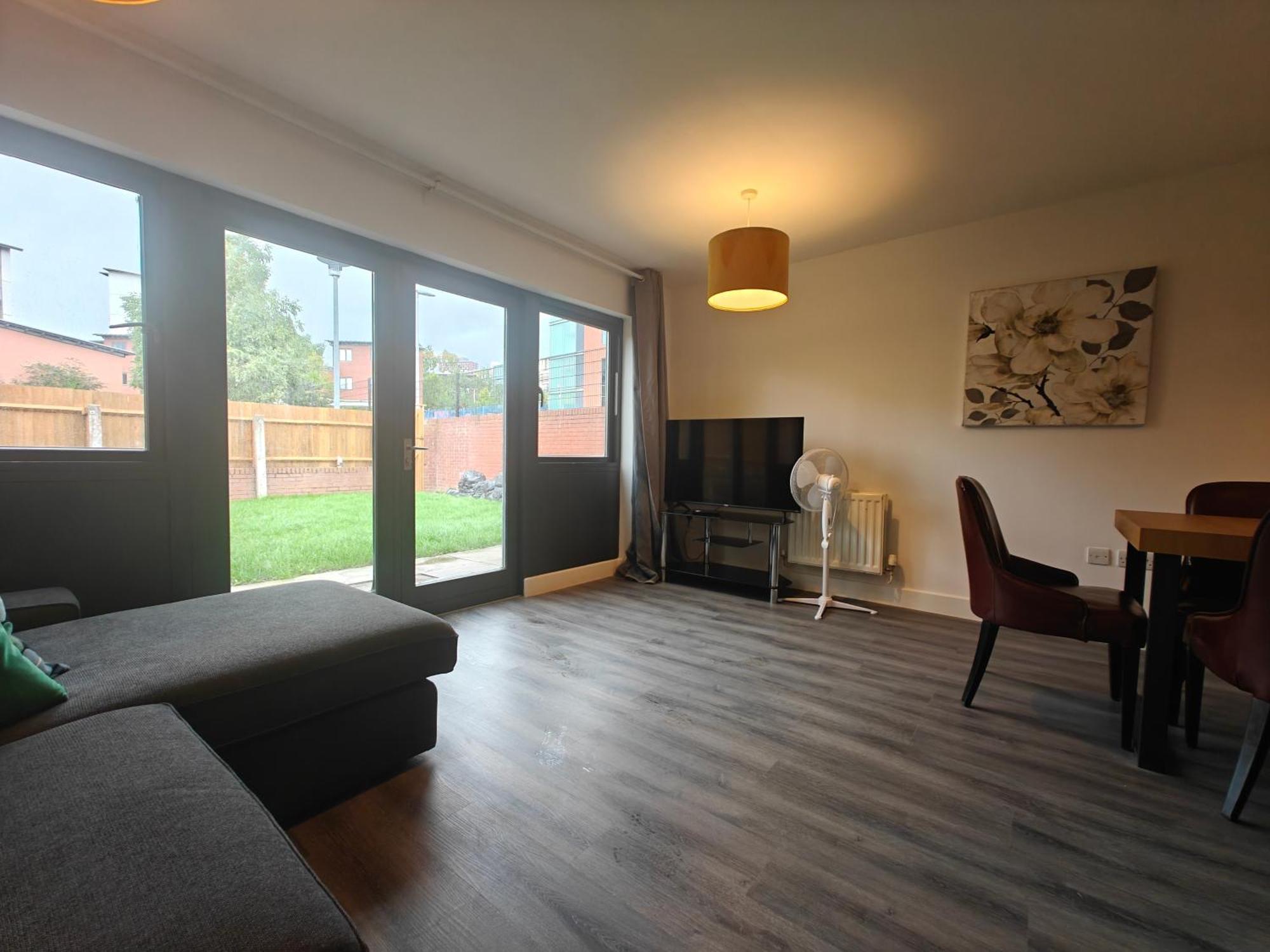 Cosy In Center 4 Bedrooms House By Hf Group * Birmingham